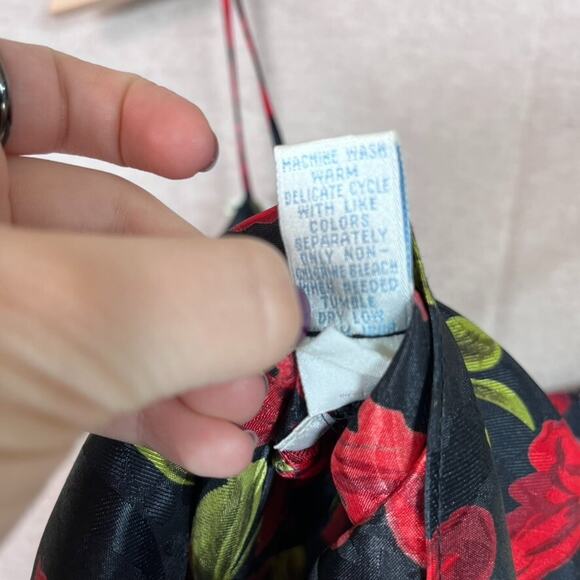 VTG Erika Tay Womens Floral Satin Cami Size M Grunge Dark Romantic Whimsigoth - Picture 5 of 9